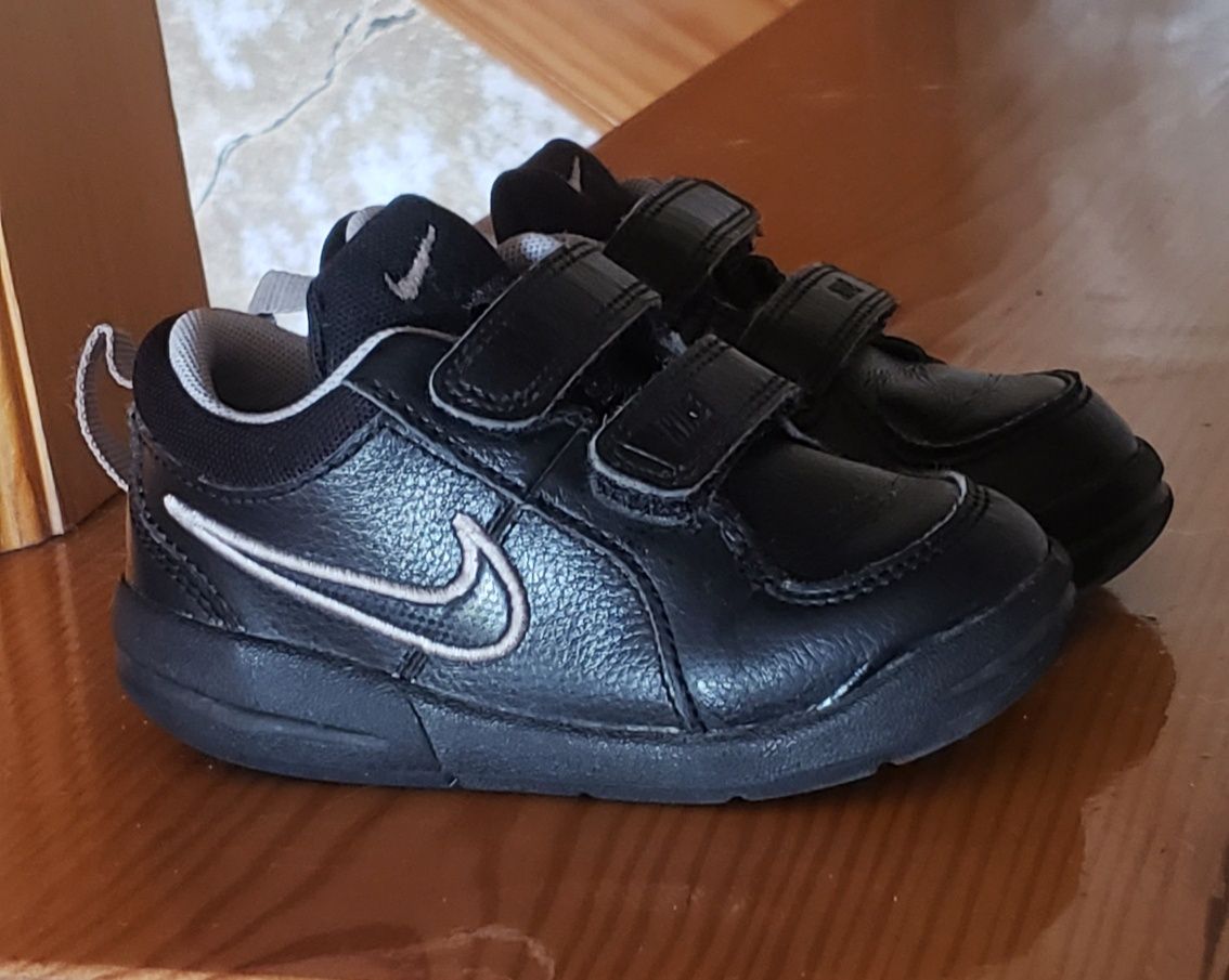 Кожаные кроссовки Nike. 14,5см