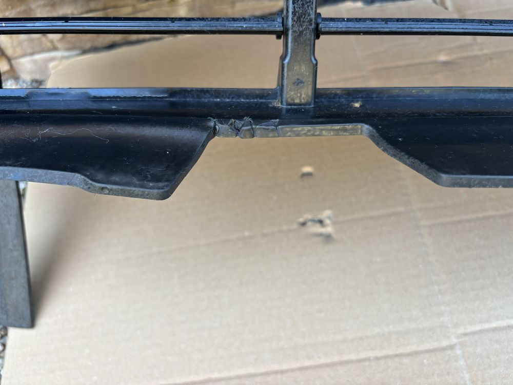 Kierownica wlot powietrza żaluzja KIA SPORTAGE 5 V 21-25 HEV