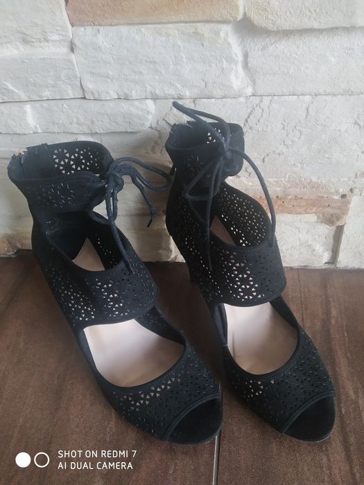 Mega seksowne, czarne szpilki Stradivarius, rozm.39