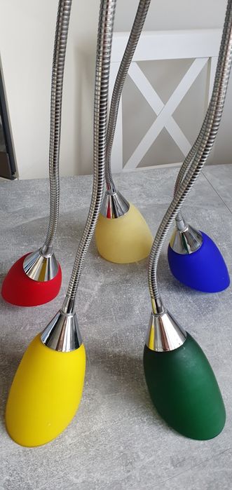 Lampa sufitowa z elastycznymi ramionami