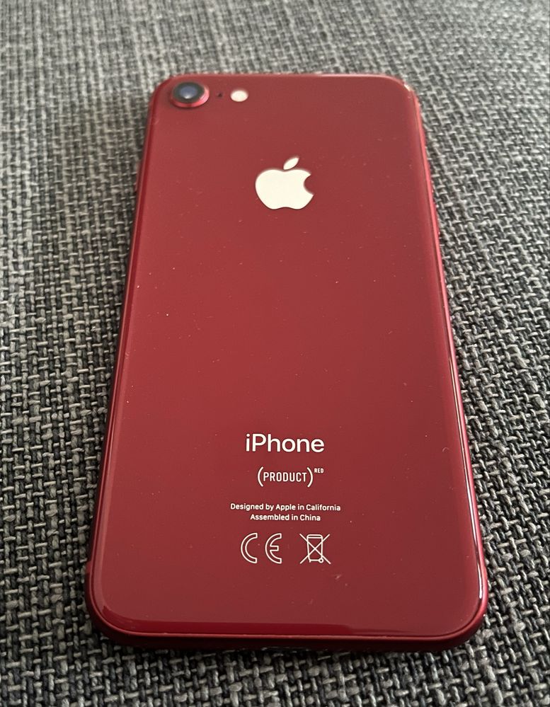 iPhone 8 red czerwony 64 GB