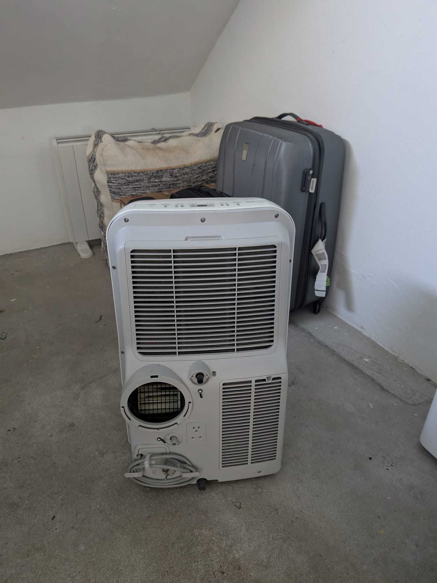Ar Condicionado Portátil Daitsu APD-12HR – 12.000 BTUs (Frio/Calor)