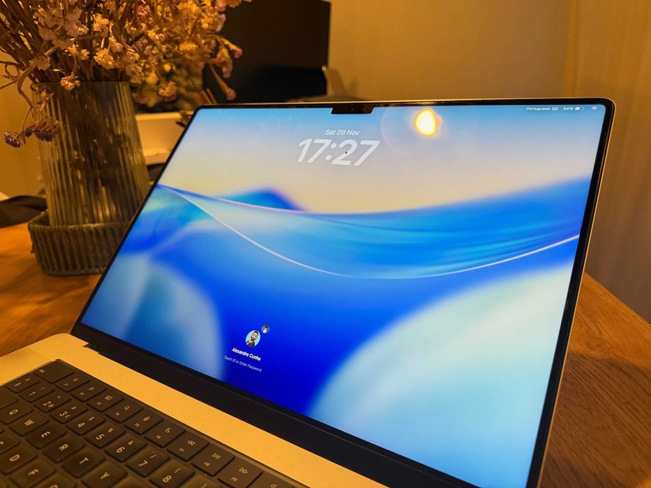 MacBook Pro 16” (2021) – M1 Pro (10/16) | 16GB RAM | 512GB SSD