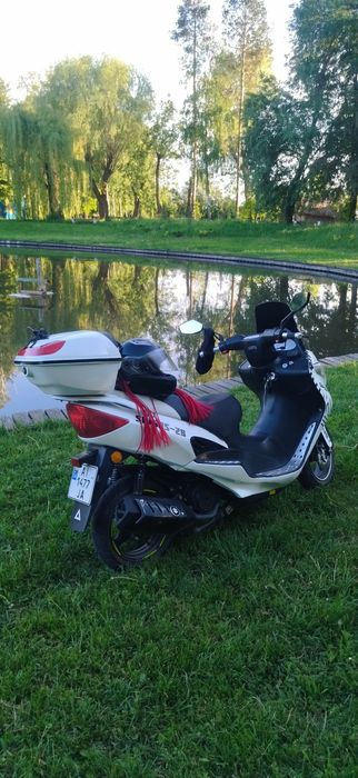 Скутер Spark sp150s-28