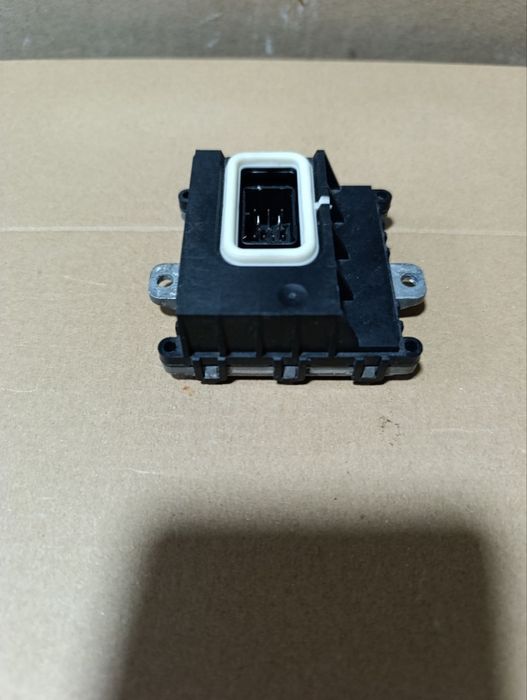 Volvo XC70 II 07-16 V70 S80 Блок розжига ксенона модуль 6336191099B