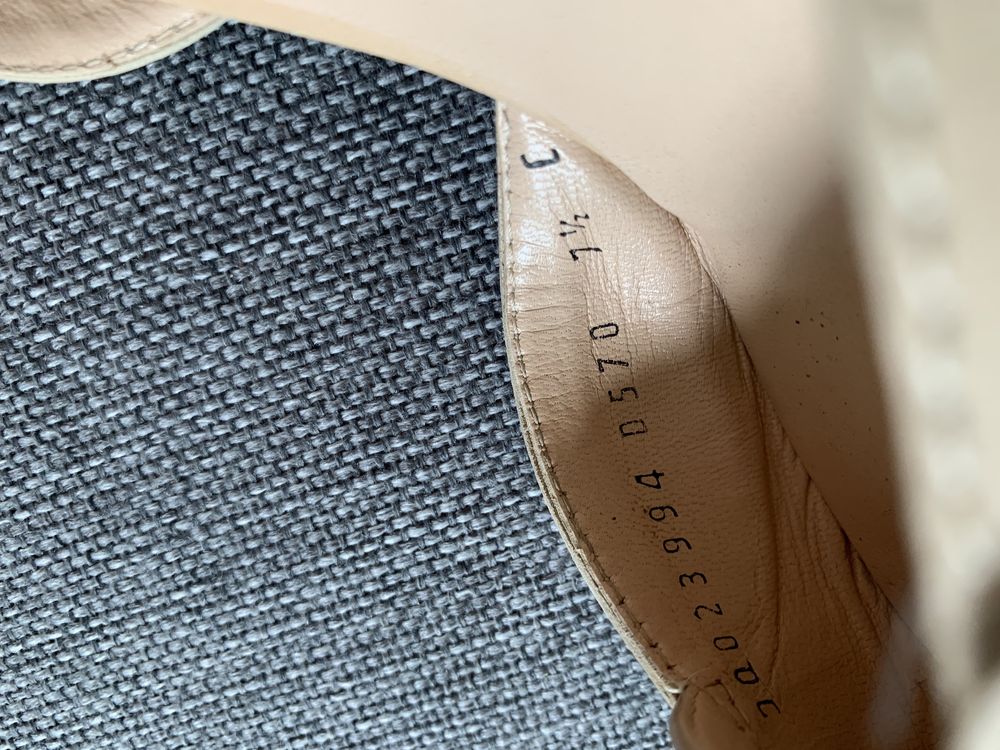 Piękne sandały na słupku Salvatore Ferragamo