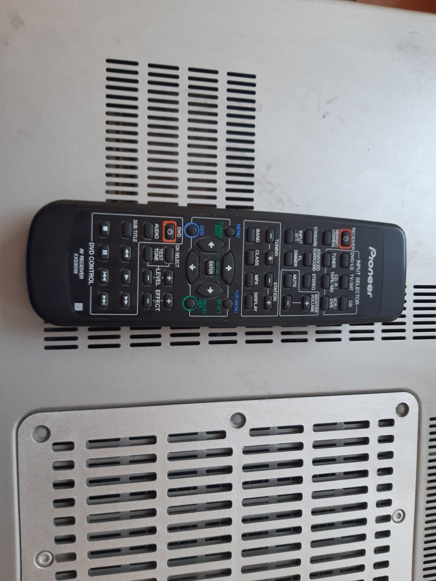 Amplituner Pionieer vsx-d511-s
