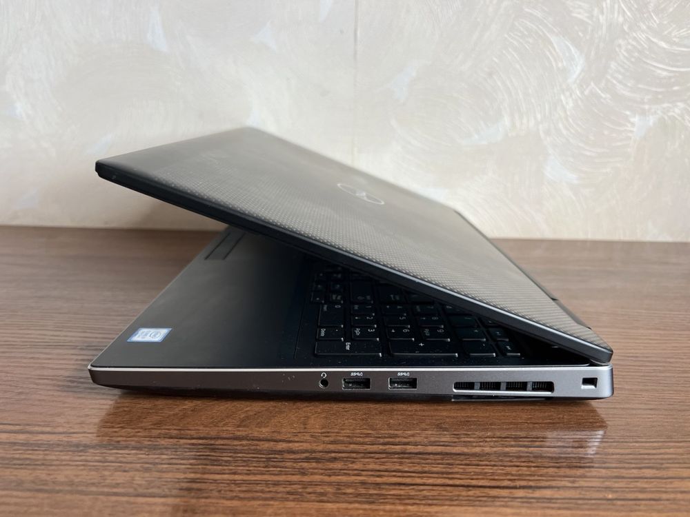 Dell Precision 7530 15.6" 4K i7-8850H 32/512Gb NVIDIA P2000 ноутбук