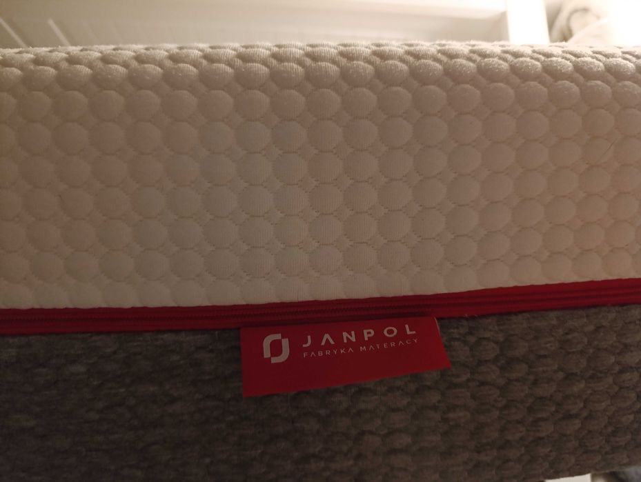 Łóżko Hemnes z materacem Janpol