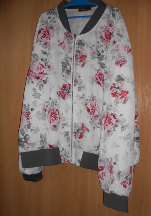 бомбер кофточка світшот худі 48 розмір