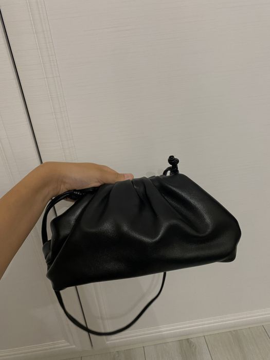 Сумка клатч в стилі bottega veneta pouch