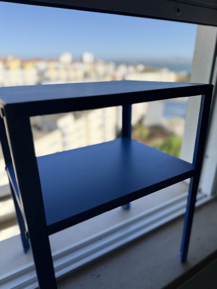 Mesa de cabeceira, azul, 37x28 cm