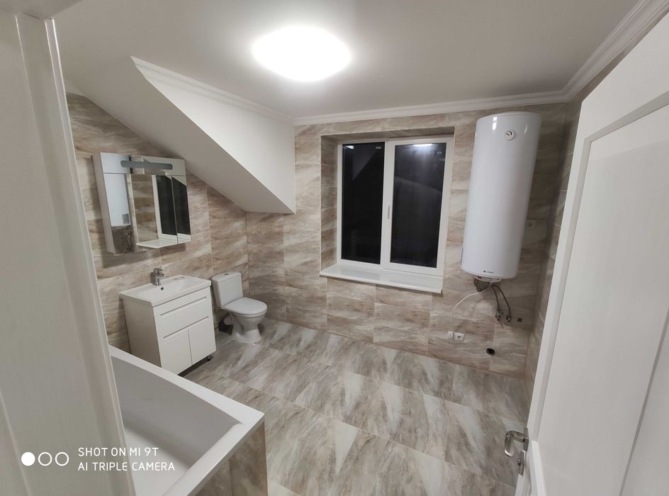 будинок з ремонтом Бортничі