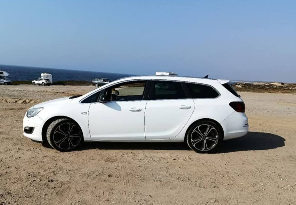 Opel Astra 2000 CDTI sports tourer 165cv