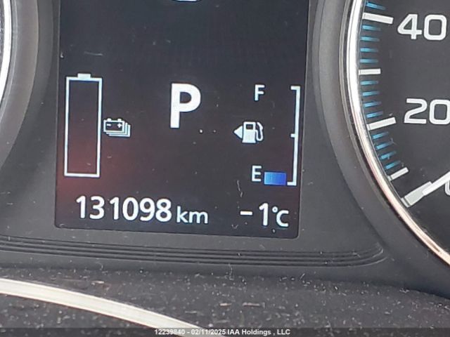 Mitsubishi Outlander PHEV гібрид