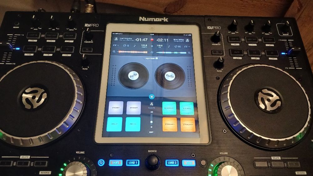 Продам dj Numark idj pro