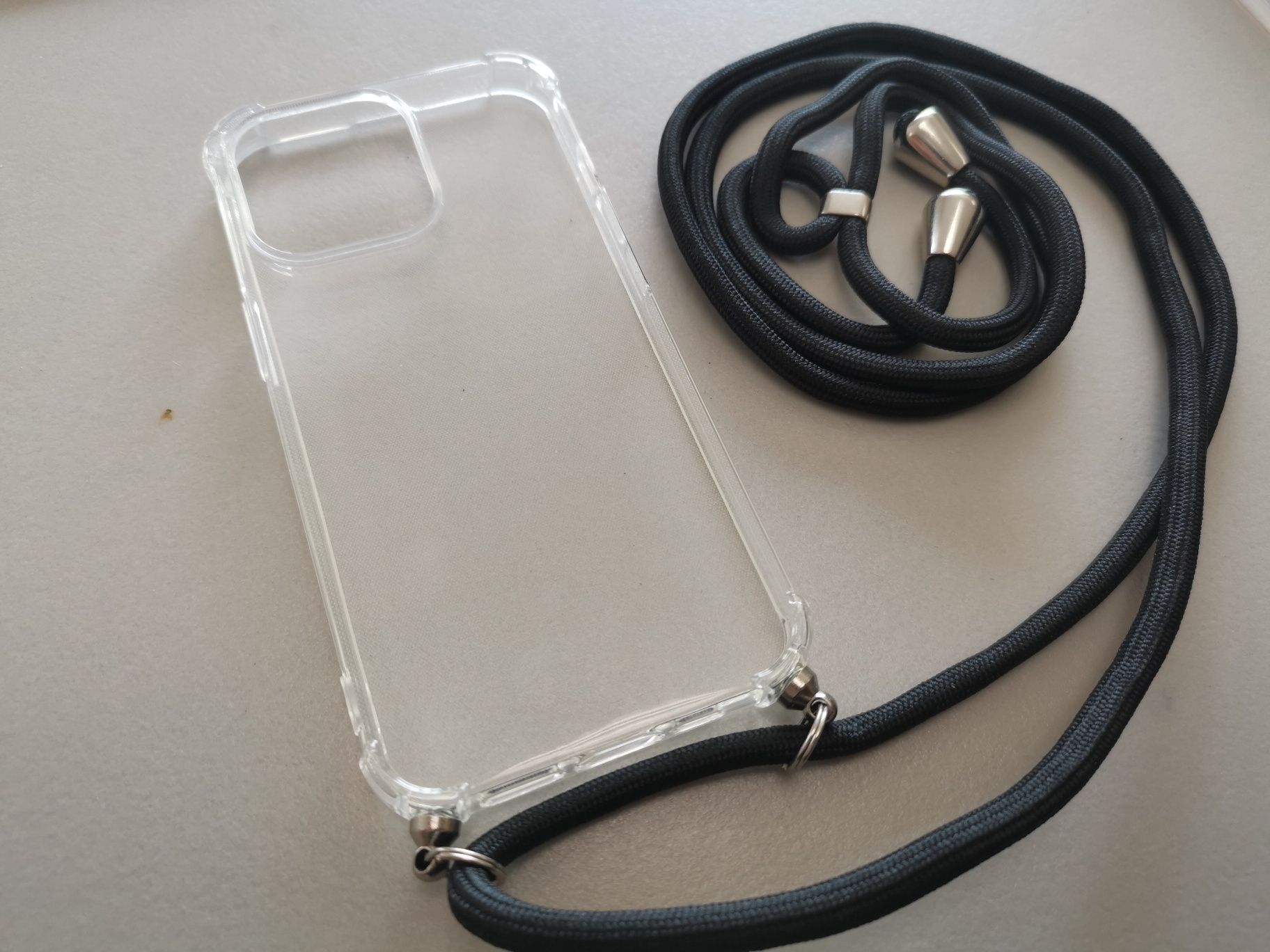 Etui Case Nakładka Anti Shock ze smyczą do Iphone 13 Pro Przezroczyste