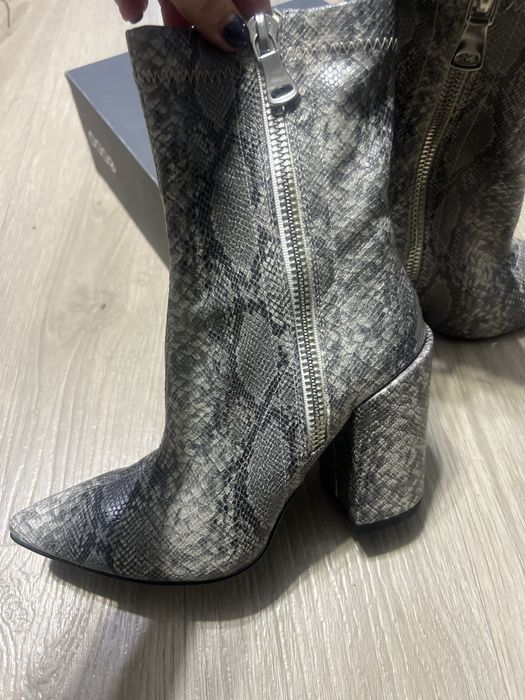 Стильні  трендові ботінки