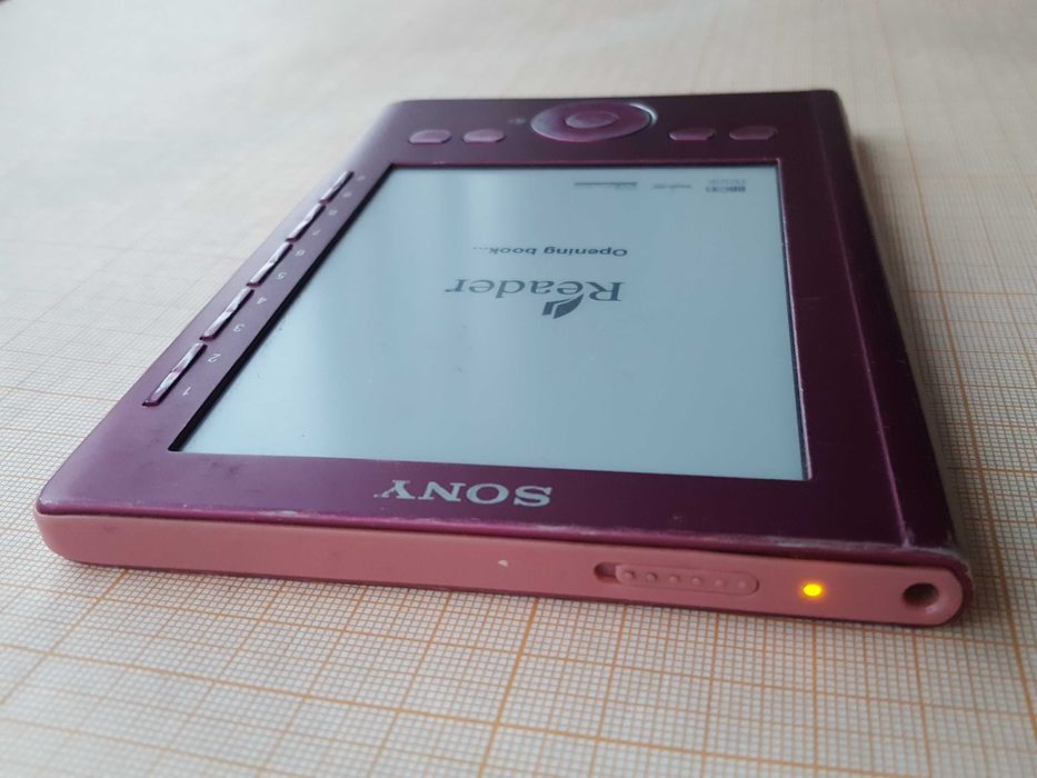 Электронная книга Sony PRS-300 Digital Book Reader 5"