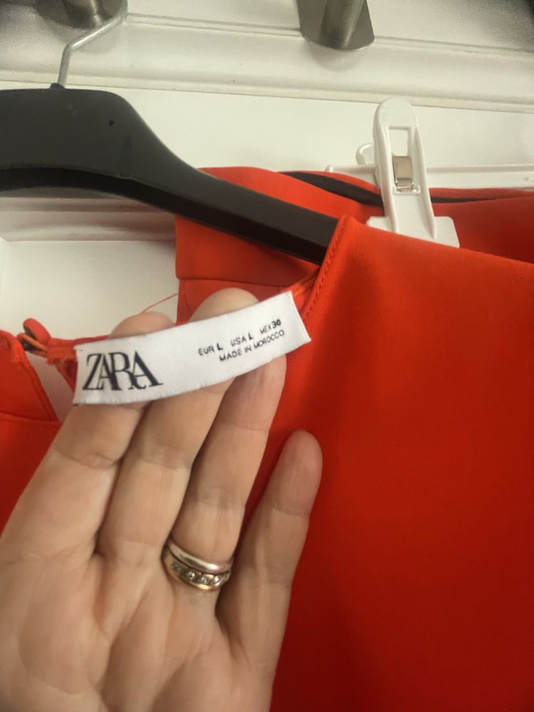 Fato laranja da Zara, calca e tunica