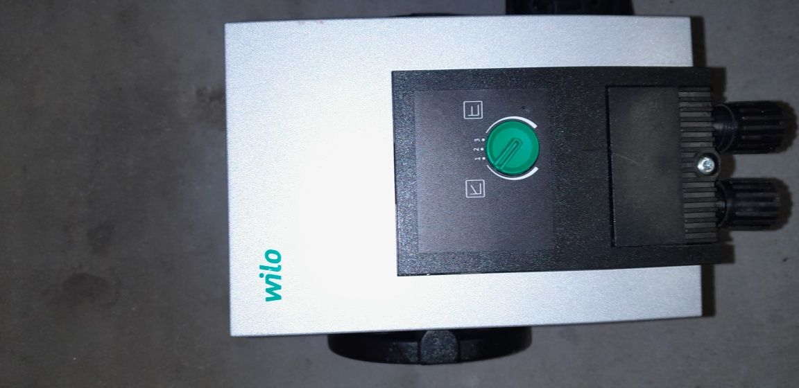 Pompa Co,Cwu Wilo Yonos Maxo 32/0,5-11 kołnierzowa