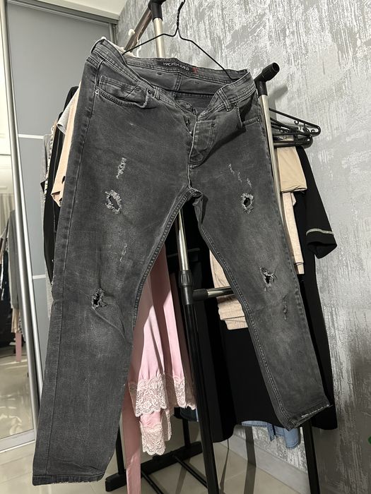 Продам джинси чорні