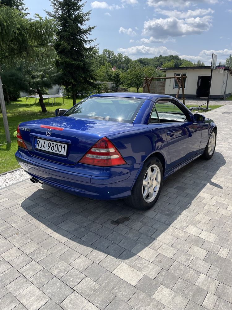 Mercedes SLK  320