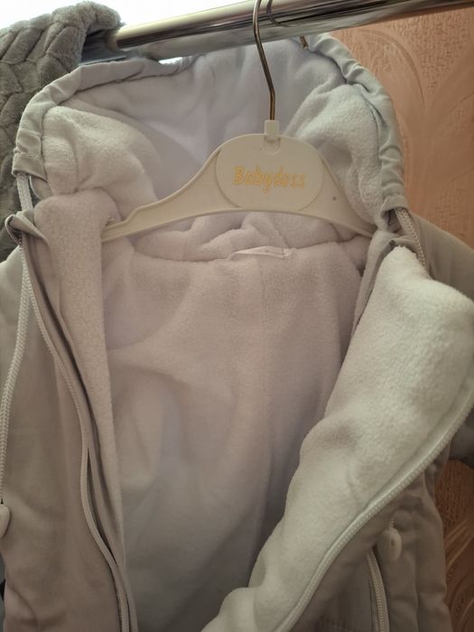 Продаж швидкий! Конверт на виписку, комбінезон зима