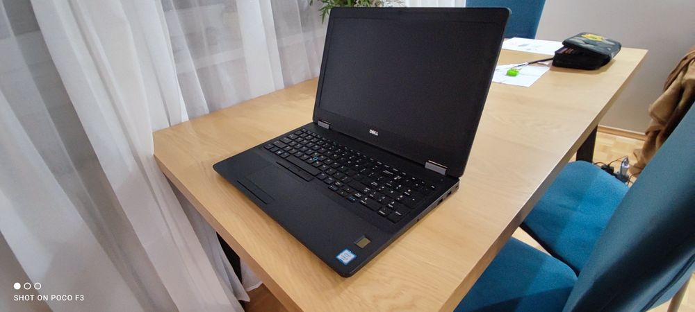Dell latitude E5570 uszkodzony