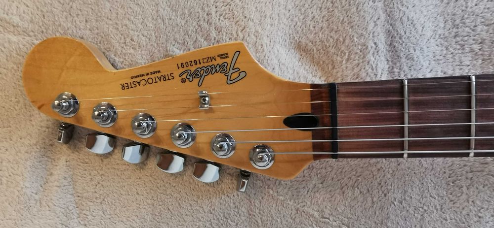 Fender Stratocaster MiM