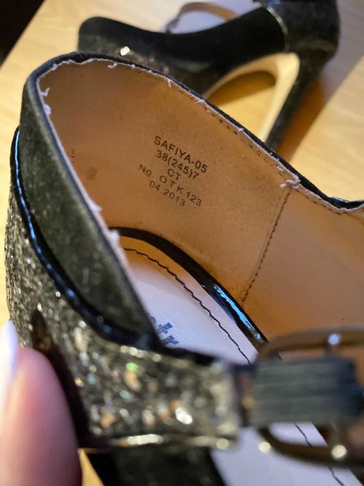 Туфлі на високому каблуку, для подружки нареченої або на випускний