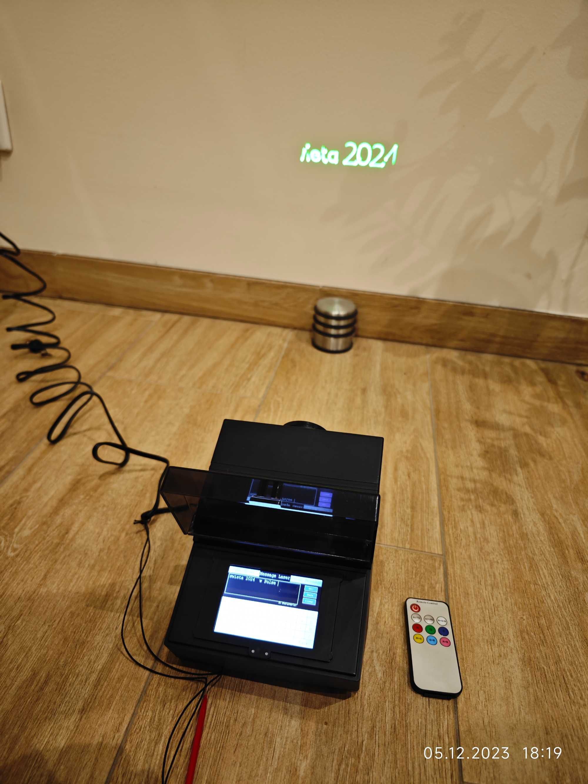 Projektor laserowy z dźwiękiem animacja DMX DJ