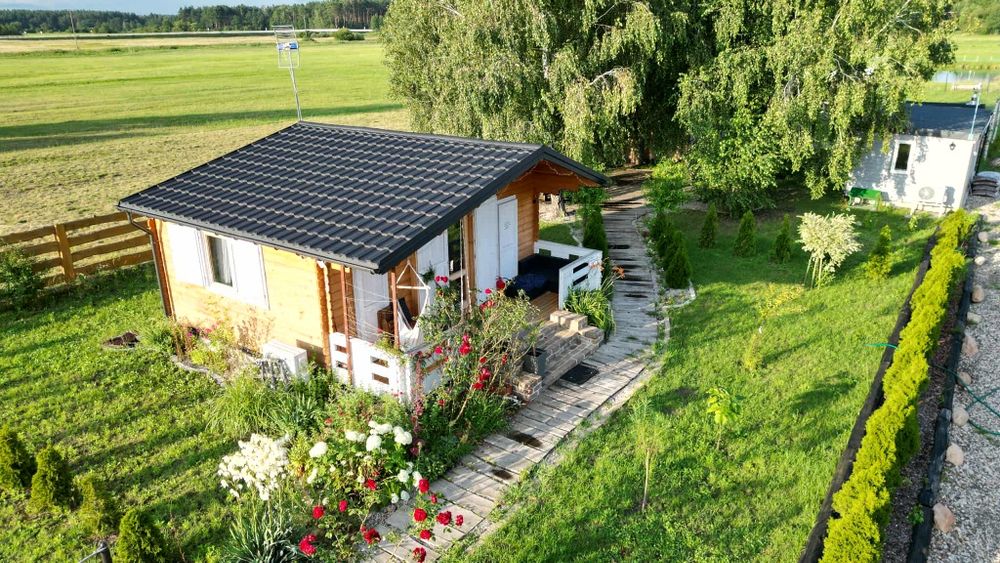 Drewniany Zakątek domek z jacuzzi i sauną na wyłączność
