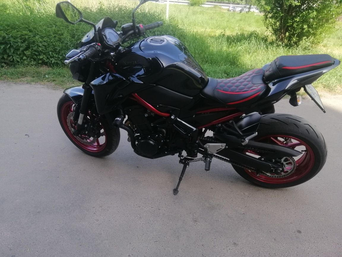 Kawasaki z900   2018 року у відмінному стані