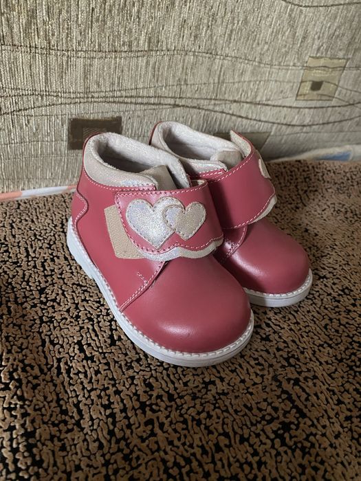 Осінні дитяччі ботінки