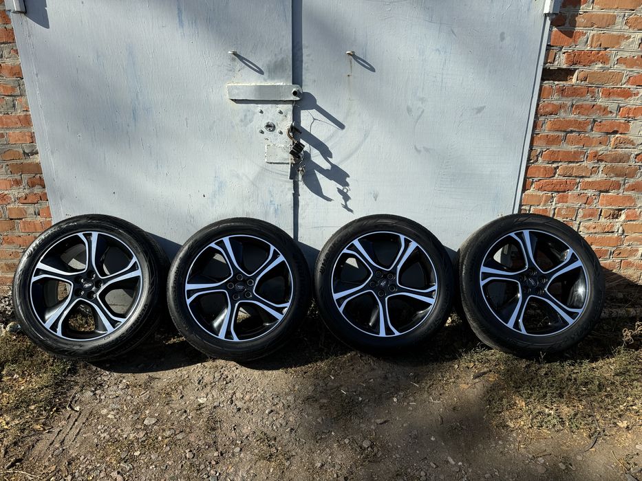 Диски на Ford Edge ST 20R 245/50R20, 102V