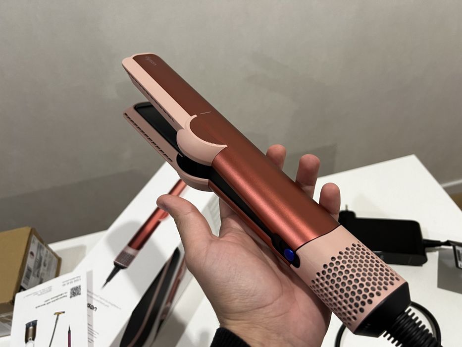 НОВИЙ Вирівнювач волосся Dyson HT01 Airstrait