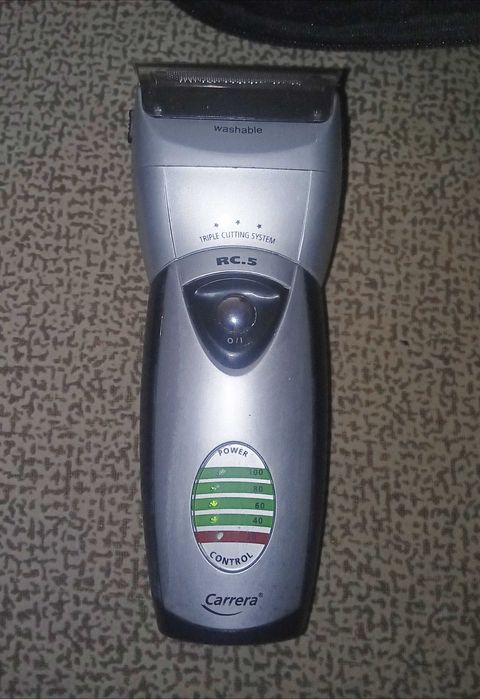 Máquina de barbear elétrica a bateria