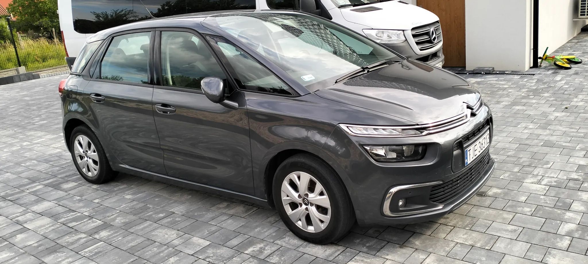 Citroën C4 1.6 diesel stan bdb opony zimowe gratis