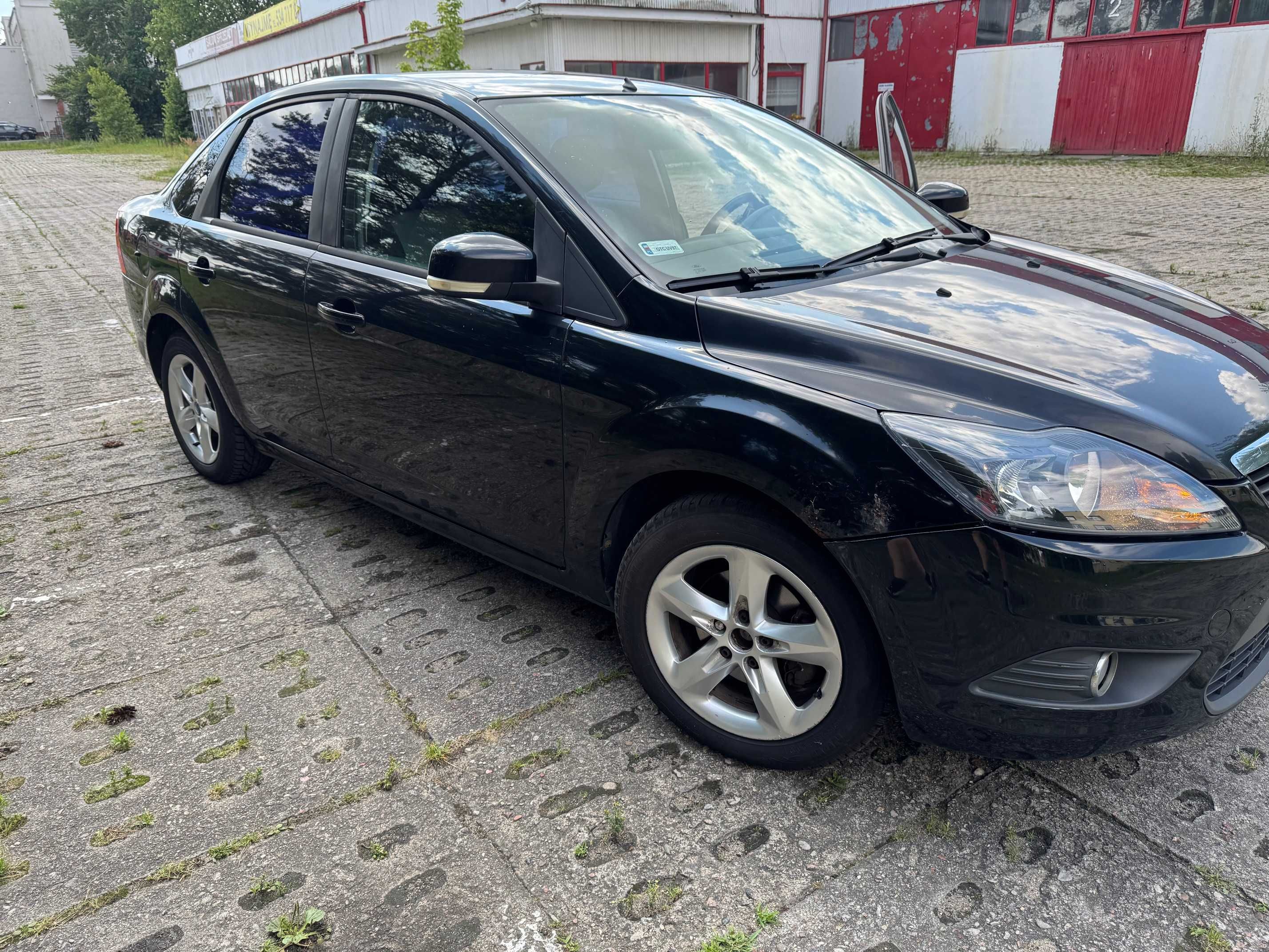 Ford Focus sedan 2010 stan techniczny bdb