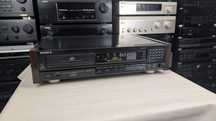Sony CDP-228ESD Wysokiej klasy odtwarzacz CD z oryginalnymi boczkami !