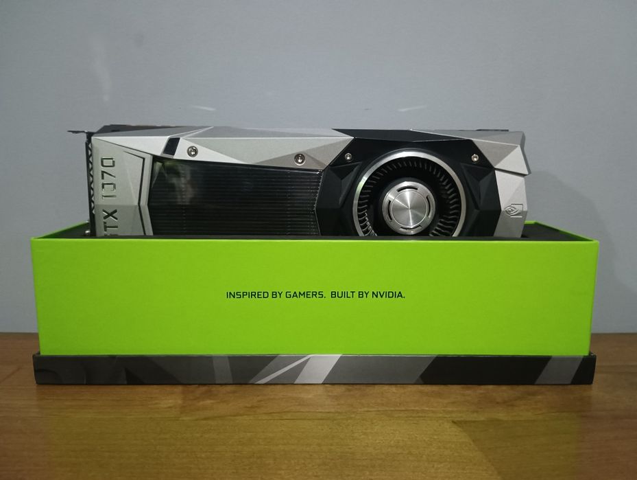 Видеокарта GTX 1070 Founders edition