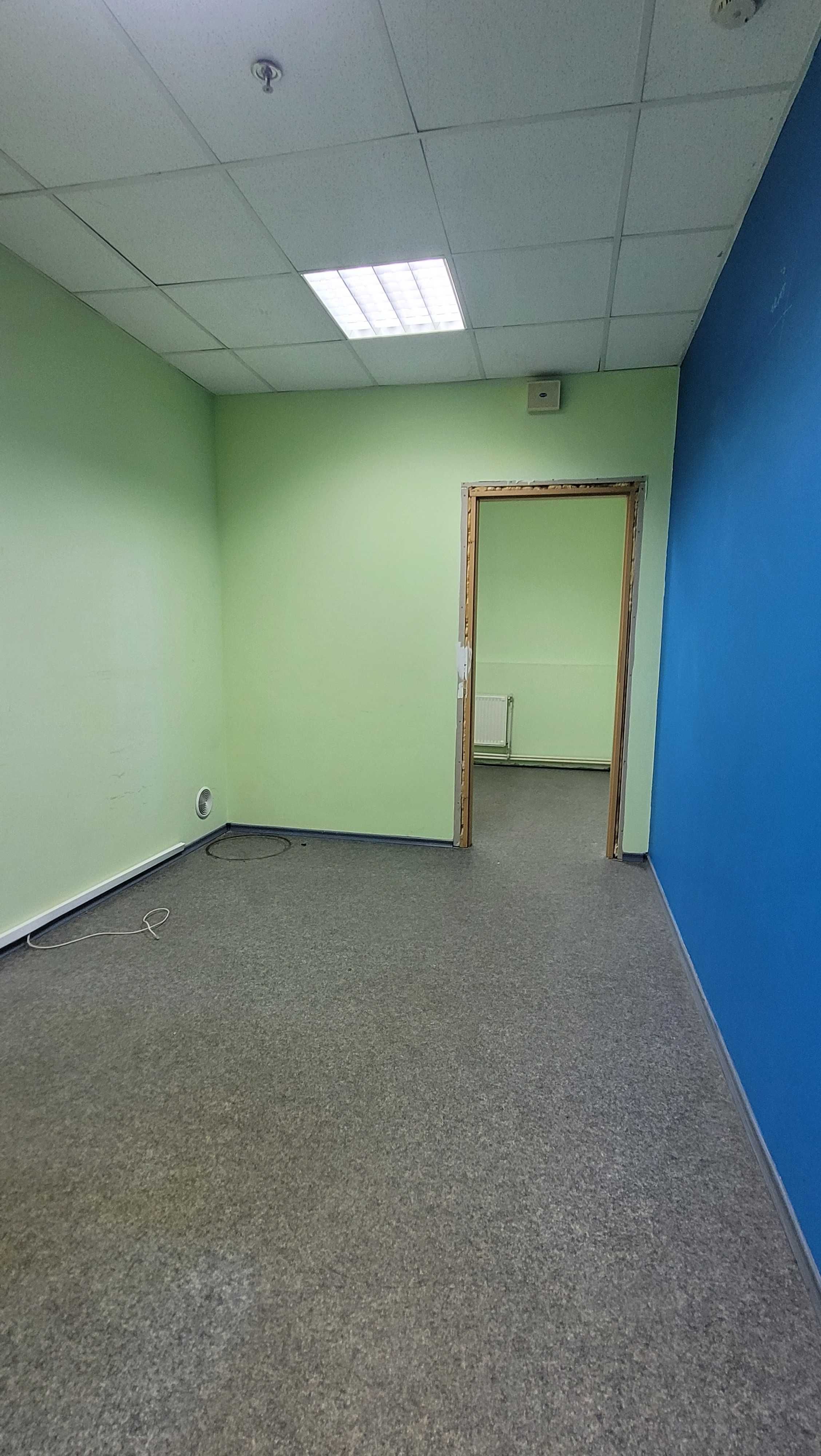Оренда приміщень 15 - 42 кв.м. з окремим входом.