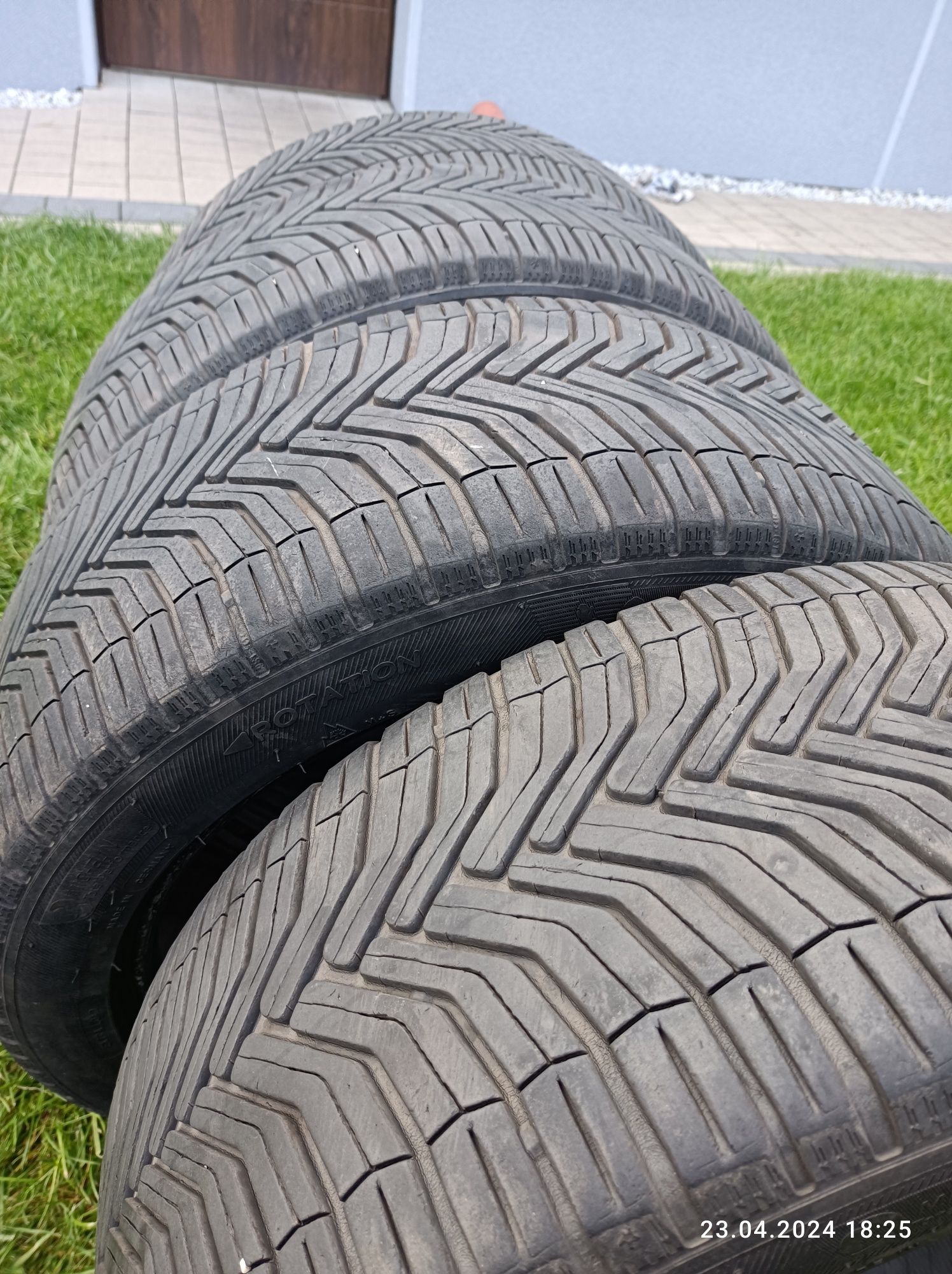 Opony Michelin Crossclimate 225/45/17