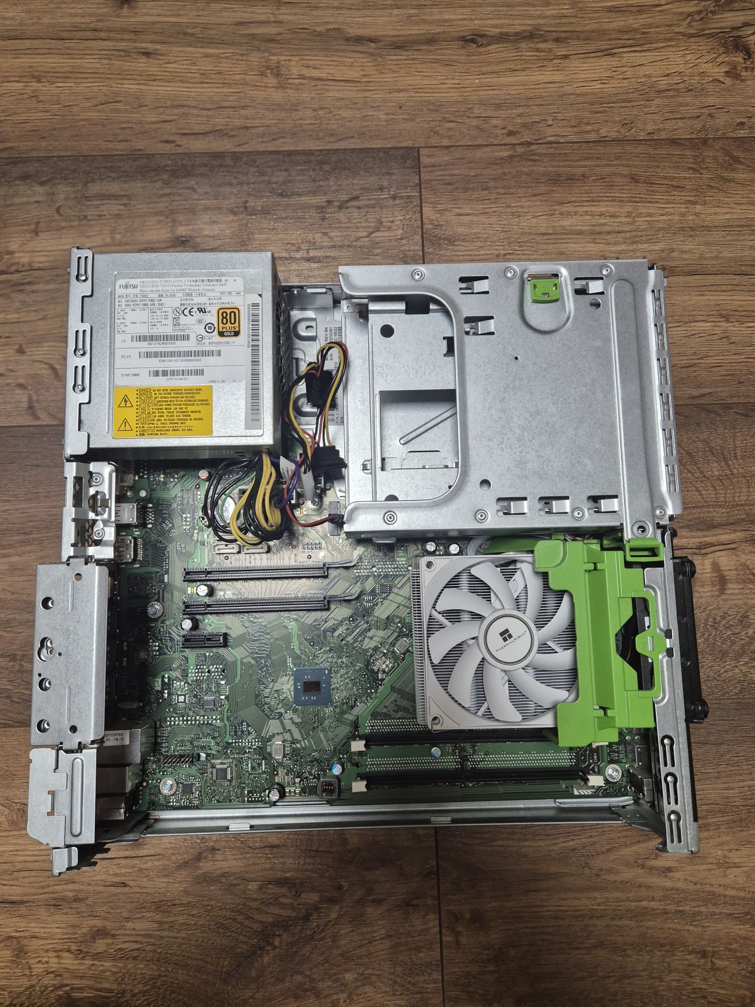 Fujitsu Esprimo D555/2/E90+ | i3-6100 | Thermalright AXP90