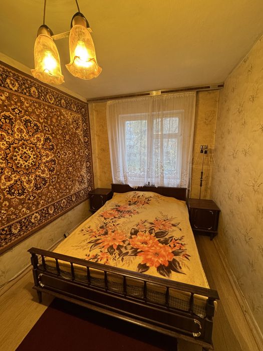 Місце, місце і ще раз місце! 3-кімнатна + ГАРАЖ в Центрі біля ЦНАПу.