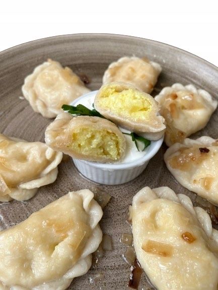 Domowe pierogi i uszka -  ręcznie lepione