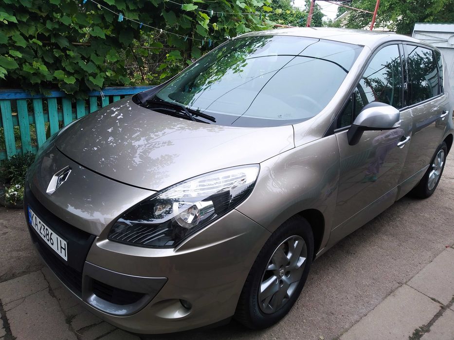 Авто Renault Megan scenic