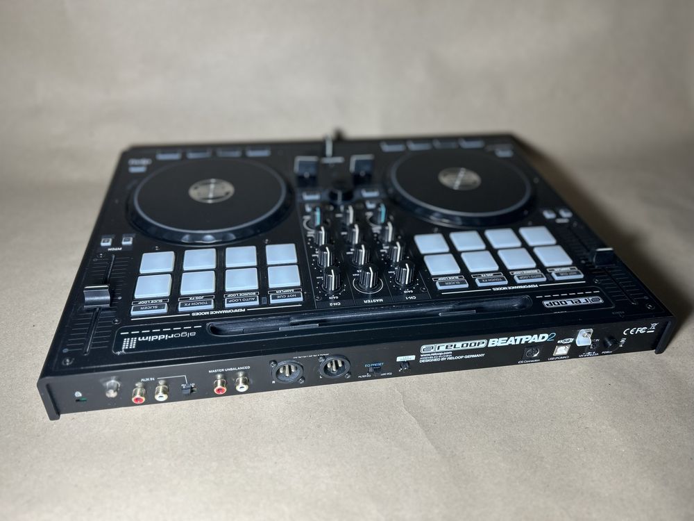 Kontroler DJ Reloop BeatPad 2 + słuchawki RPH-20