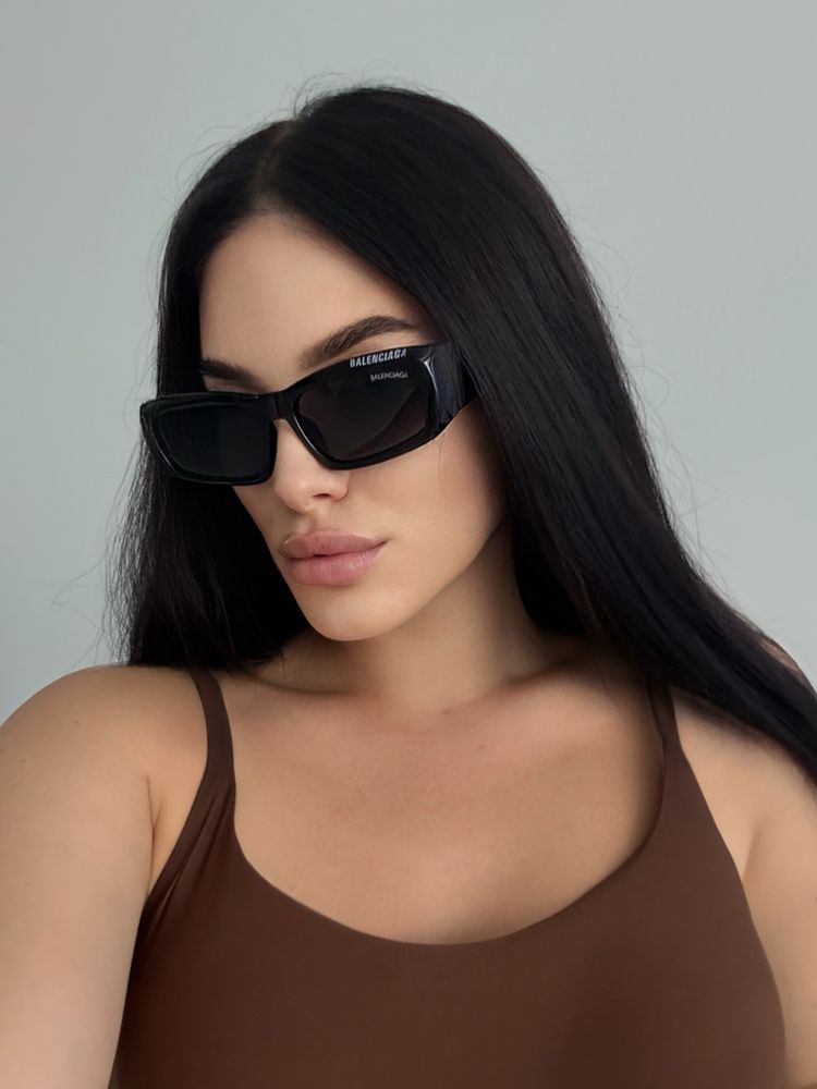 Czarne nowe okulary balenciaga